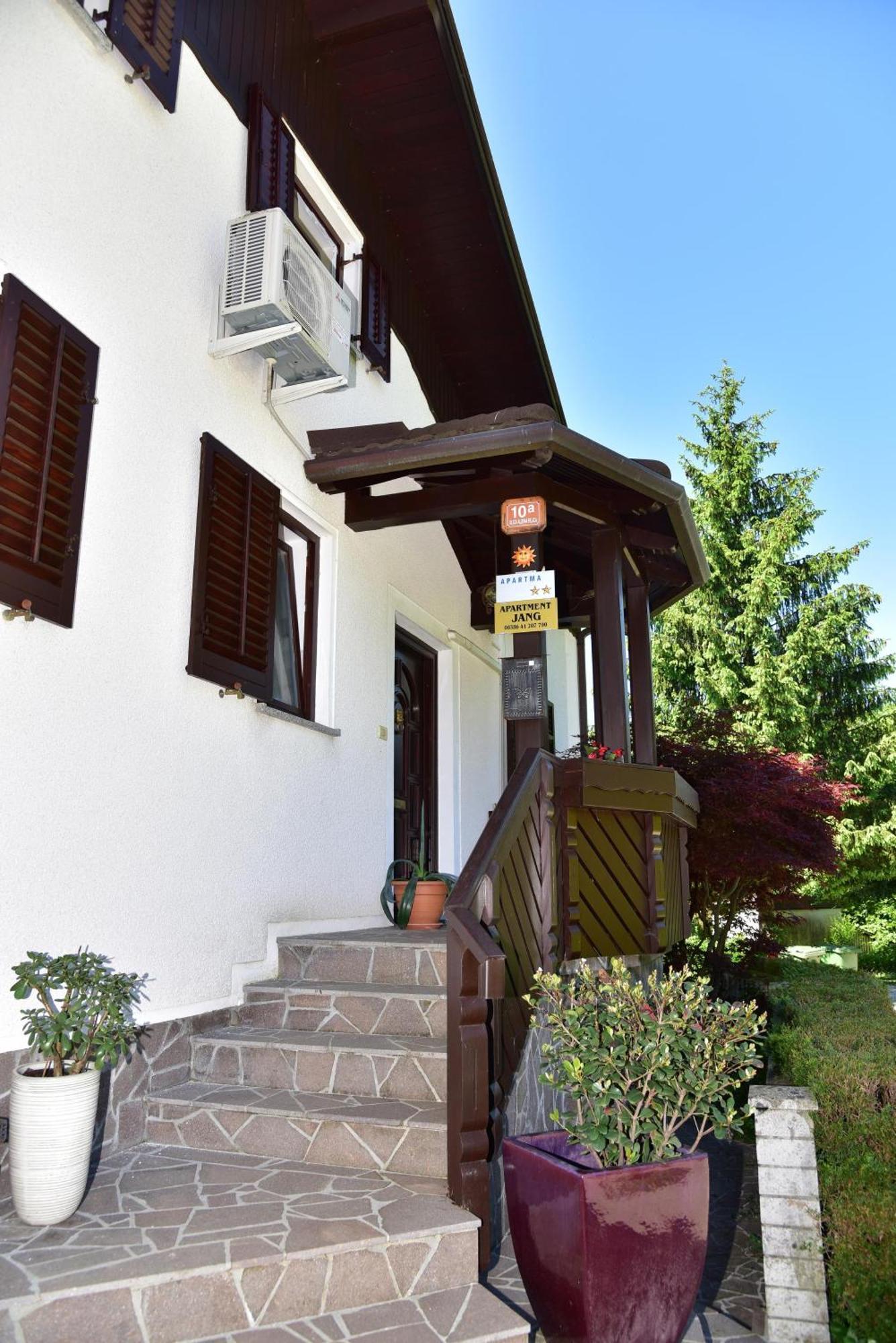 Apartment Jang Tolmin Exterior photo