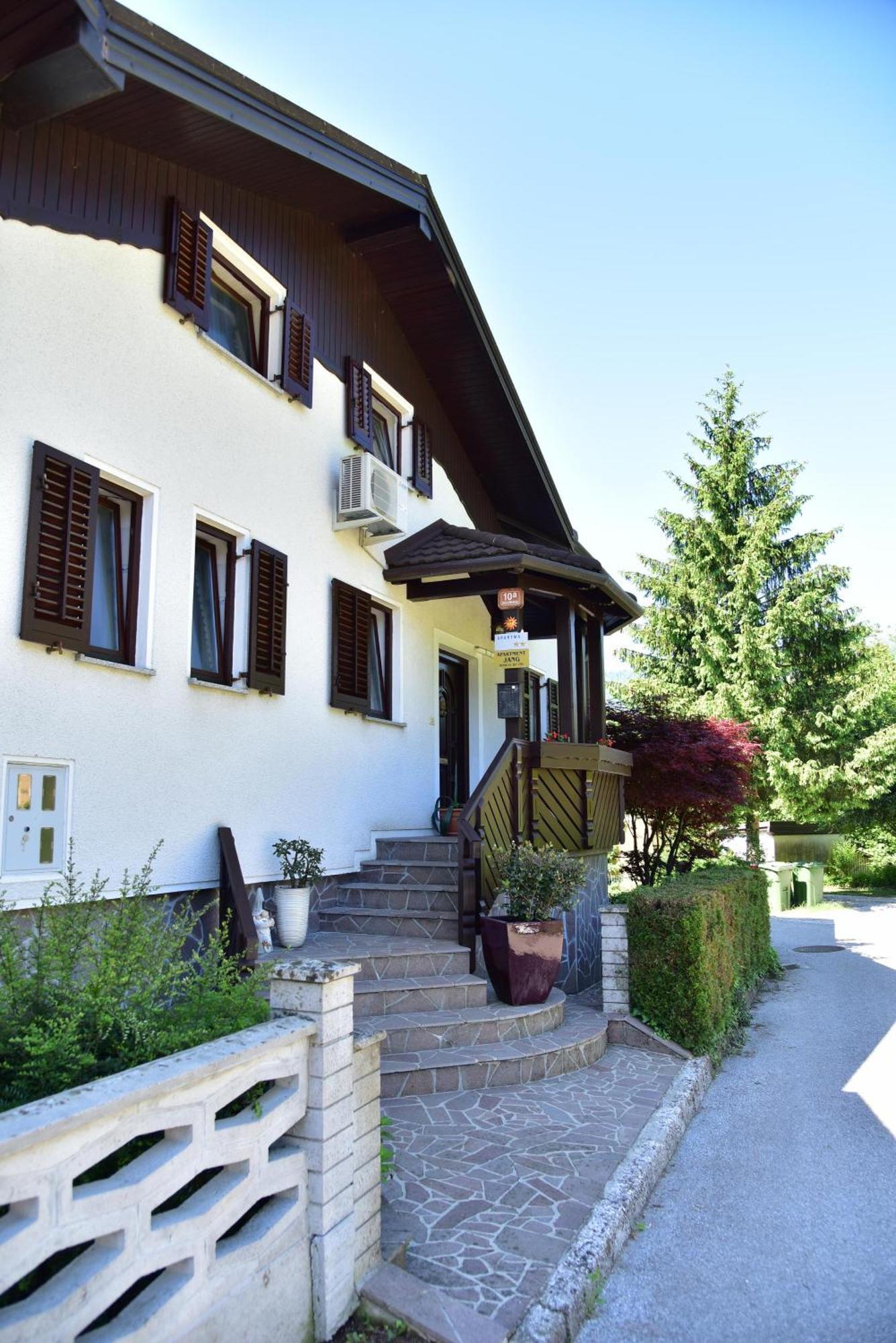 Apartment Jang Tolmin Exterior photo
